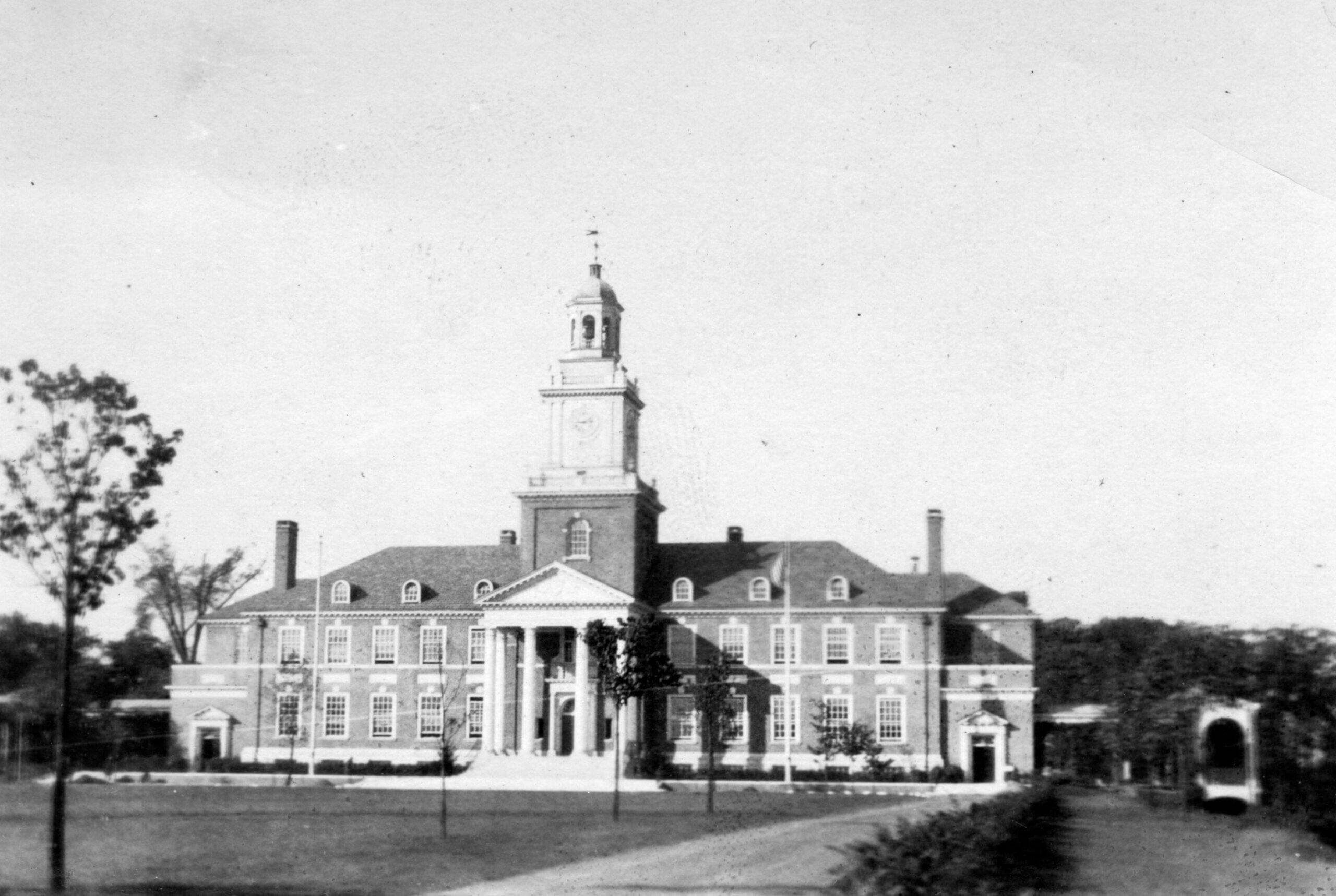 נשיאת האוניברסיטה הכי אנטישמית שמעולם לא שמעת עליה הודעה מהמנכ"ל והמוציאה לאור שלנו רייצ'ל פישמן פדרסן