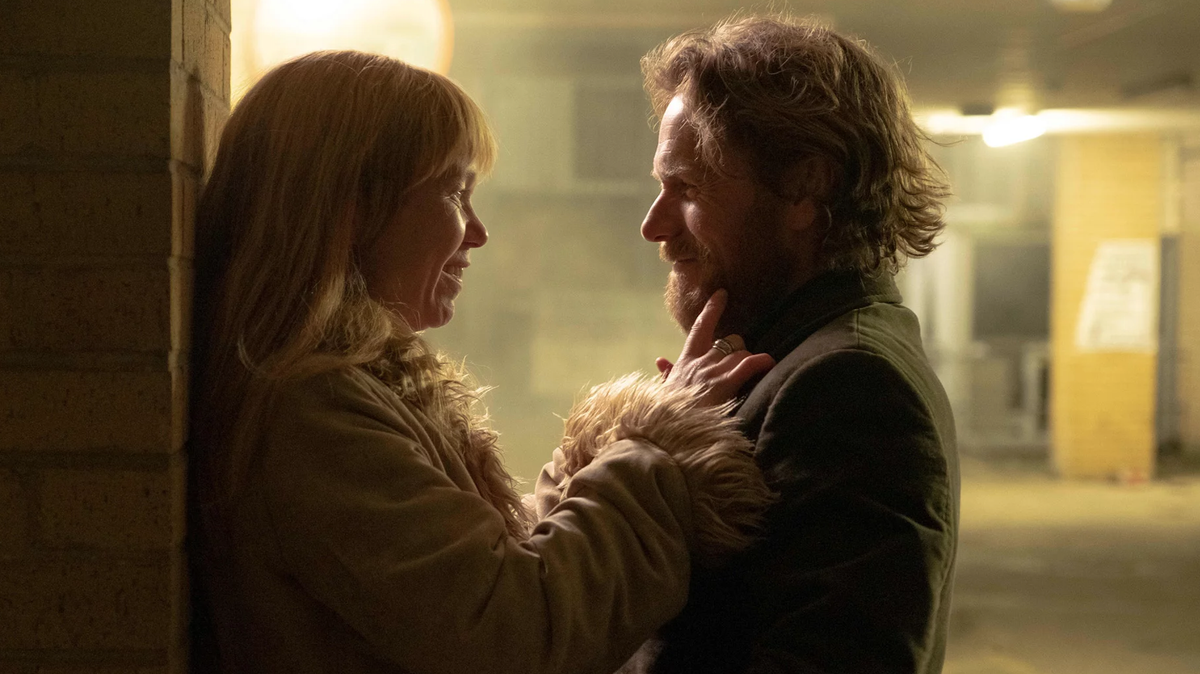 Anna Maxwell Martin as Delia Balmer and Shaun Evans as John Sweeney when they first meet in based-on-true story "Until I Kill You"