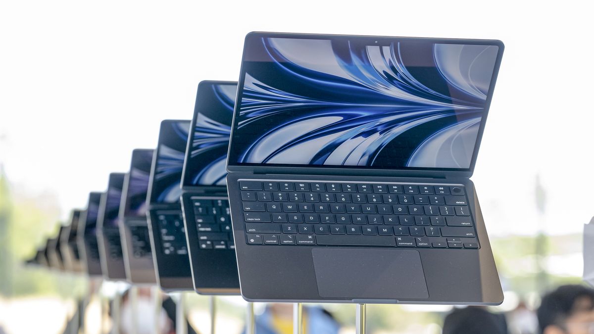 MacBook Air 2022 unveiled at Apple Worldwide Developers Conference 2022