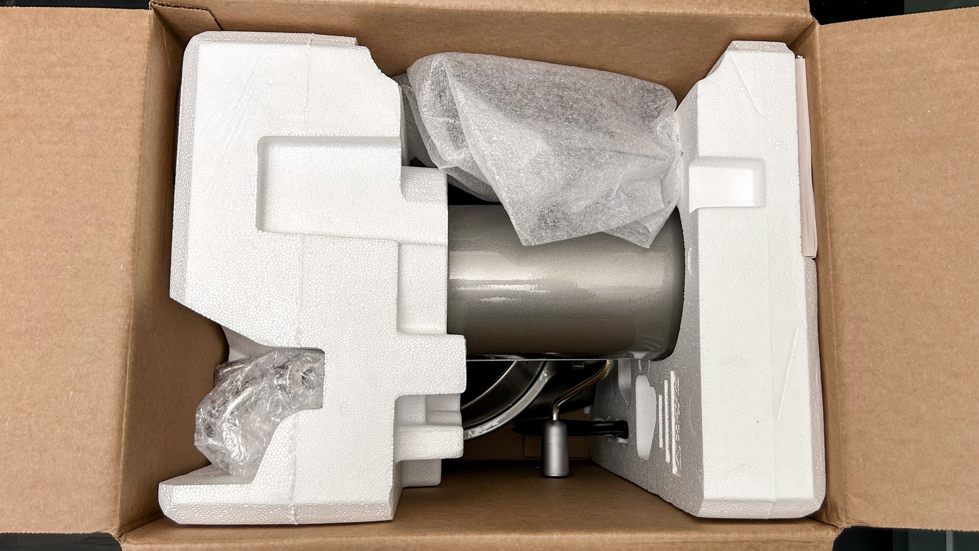 מיקסר סטנד 7-Quart KitchenAid בקופסה