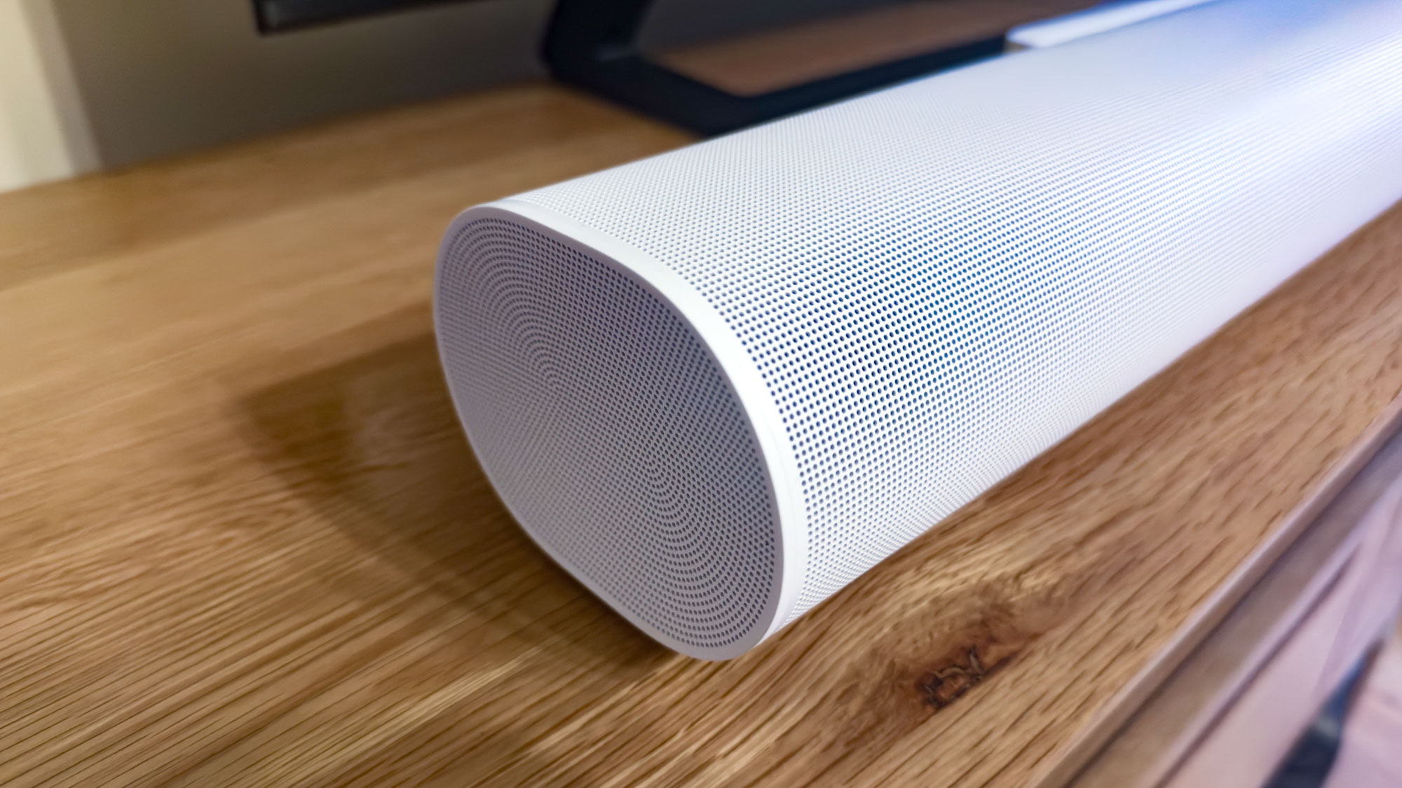 Sonos Arc Ultra מתחת לטלוויזיה