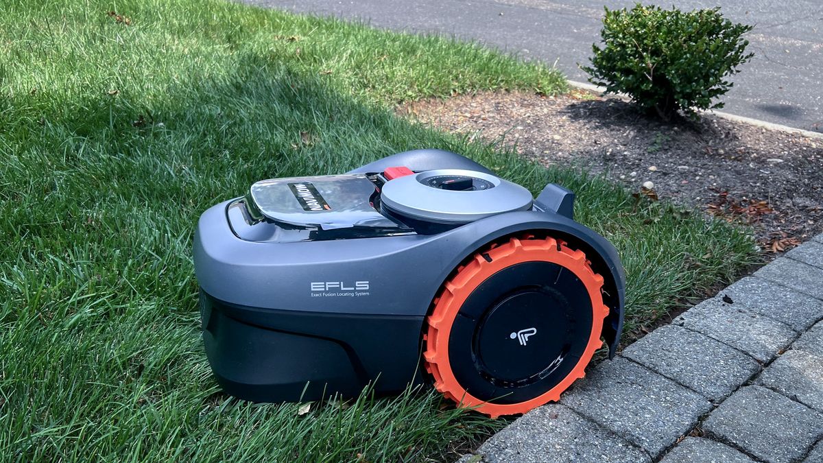 סקירת מכסחת דשא רובוטית Segway Navimow i110N: דשא גזום בצורה מושלמת מבלי להרים אצבע מאת Hunter Fenolol פורסם ב-25 בנובמבר 24 הפוך את הטיפול בחצר לאוטומטי עם מכסחת הדשא הרובוטית בעלת הביצועים הגבוהים הזו שאינה דורשת חוט היקפי