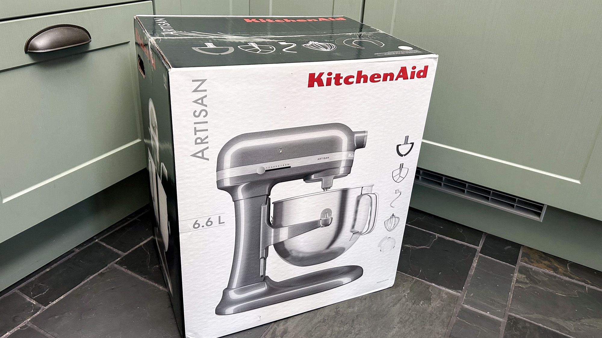מיקסר סטנד 7-Quart KitchenAid בקופסה