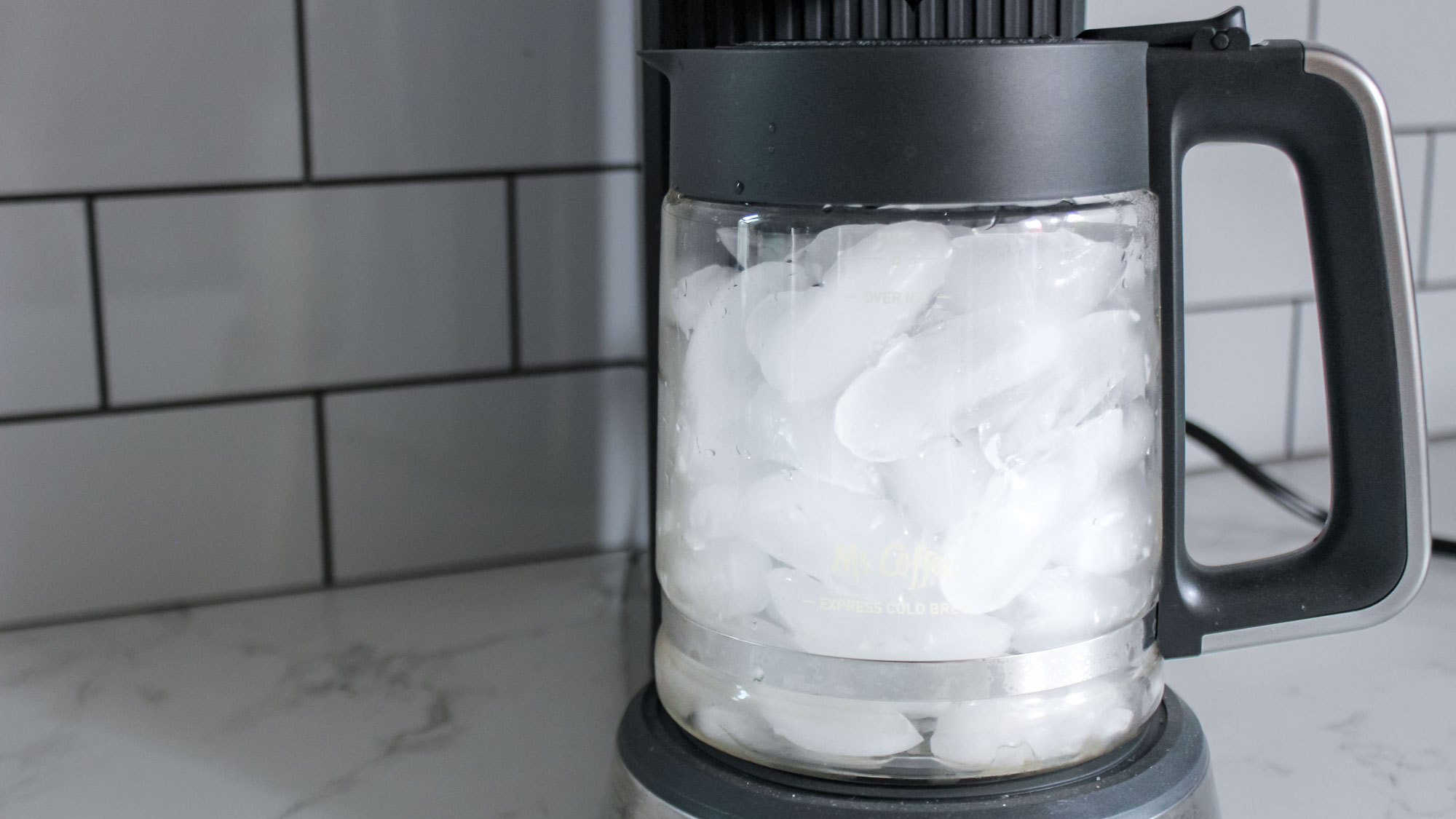 Mr. Coffee Perfect Brew מכונת קפה עם קנקן מלא בקרח 