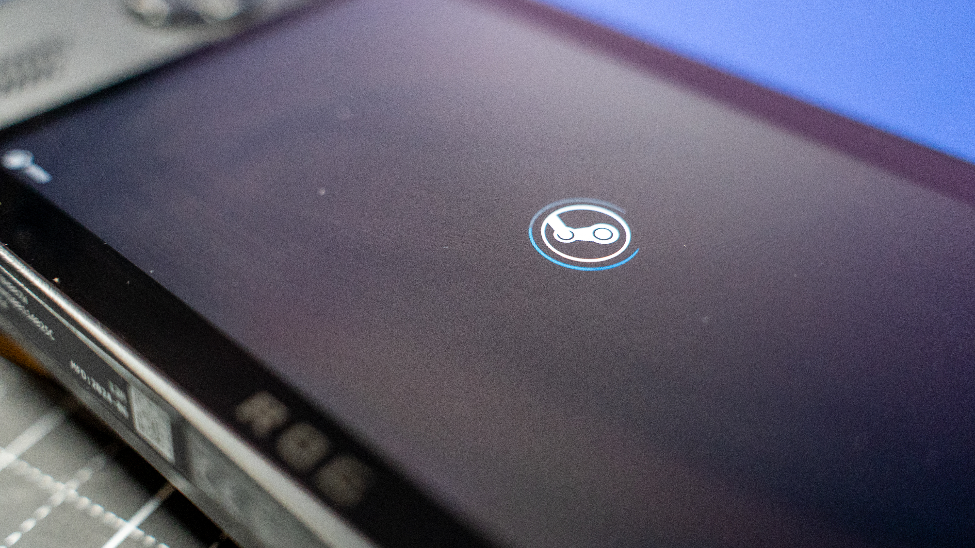 Asus ROG Ally X עם SteamOS