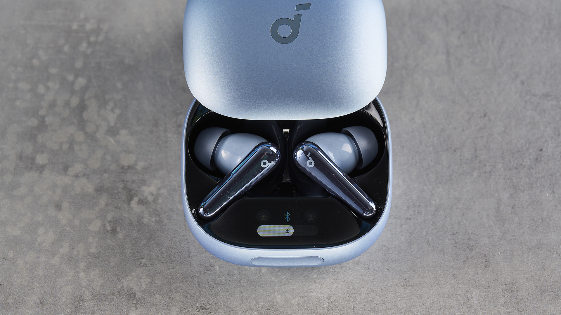 צילום של אוזניות Soundcore Liberty 4 Pro