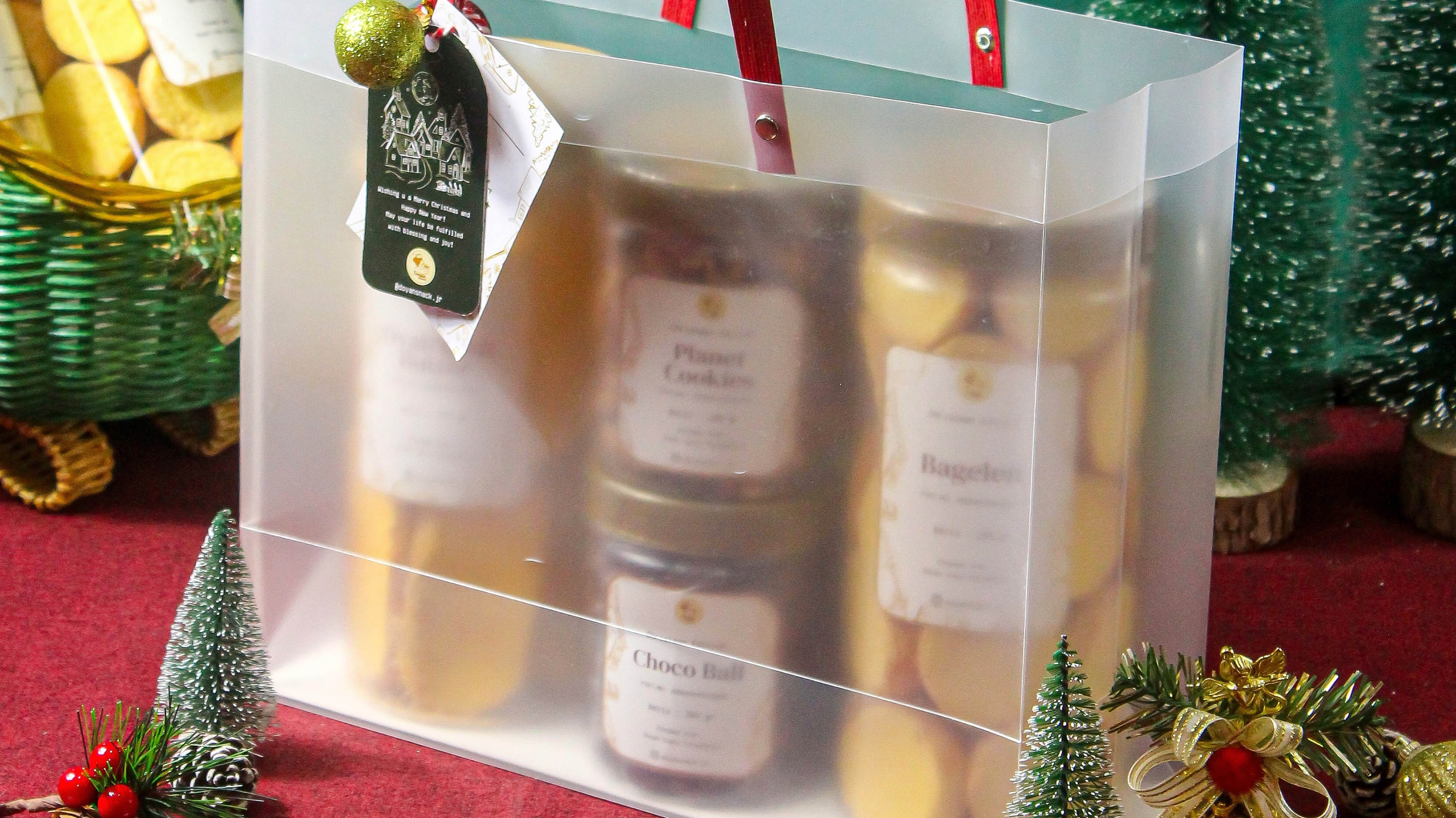 תיק שקוף עם מתנות