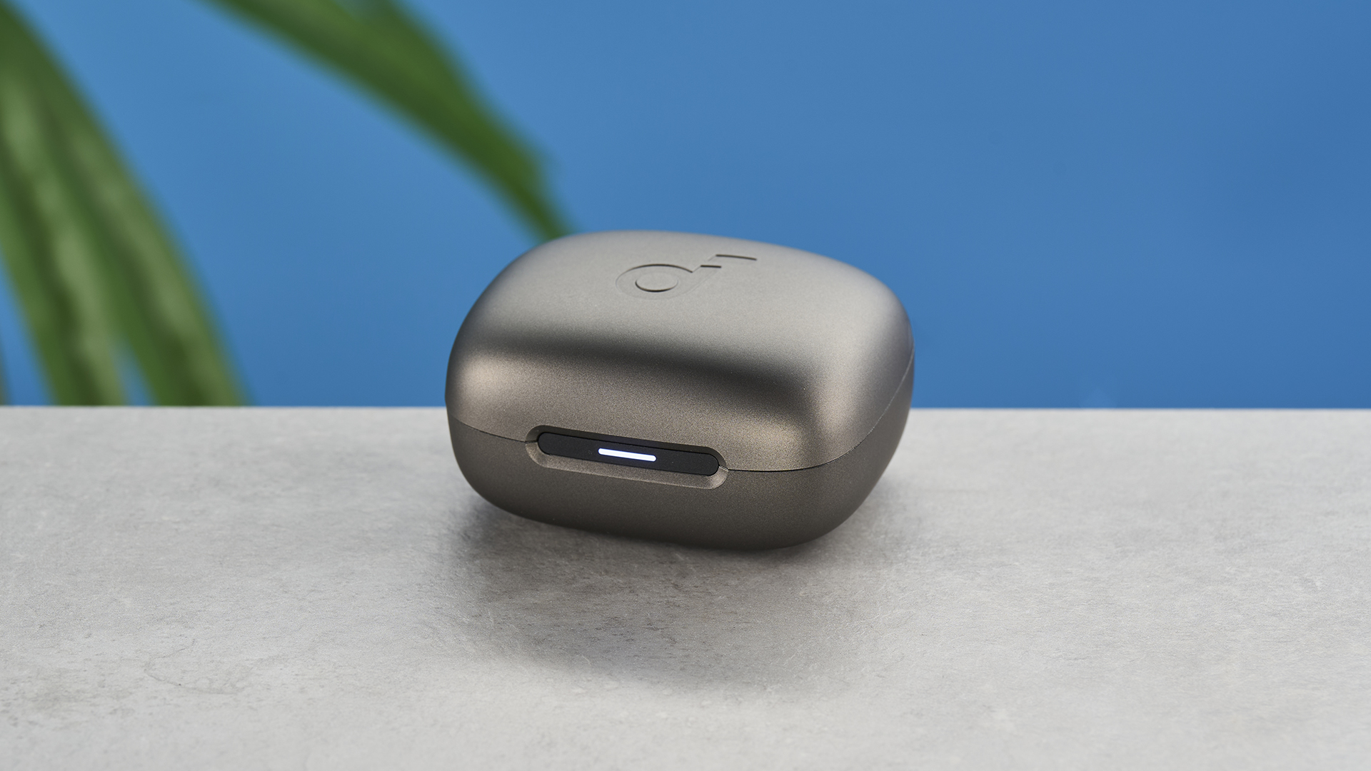 צילום של אוזניות Anker Soundcore C40i