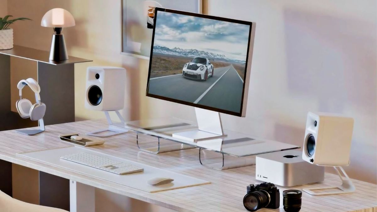 זה עתה בדקתי את הרמקולים השולחניים המדהימים האלה - והם מושלמים לשולחן העבודה שלך מאת תמי רוג'רס פורסם ב-20 בדצמבר 24. אלה עשויים להיות רק אחד מהסטים הטובים ביותר של רמקולים שולחניים בסביבה, אם כי הלוואי שהם הגיעו עם המעמדים בקופסה.