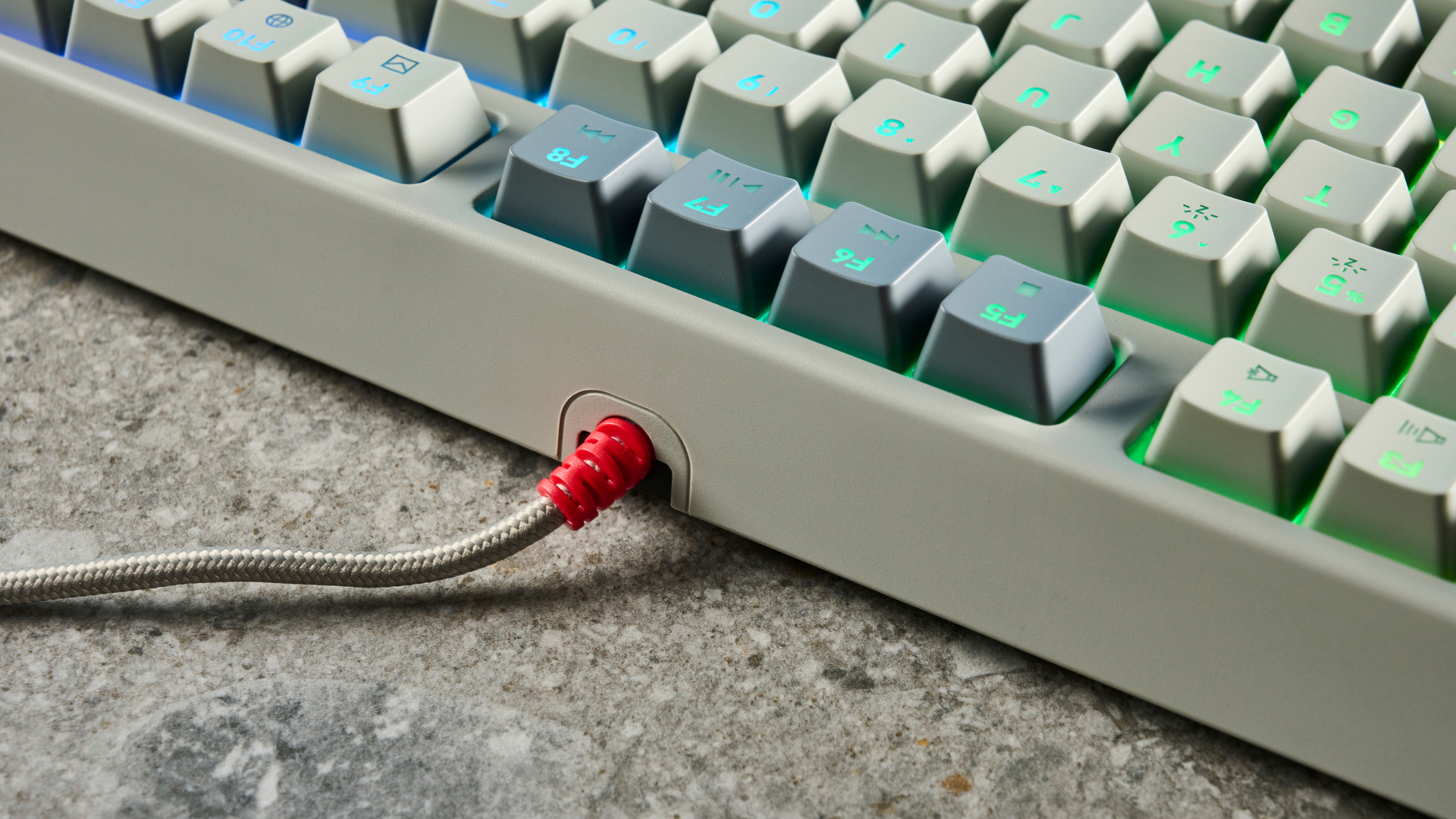 צילום של מקלדת הגיימינג Cherry K4V2