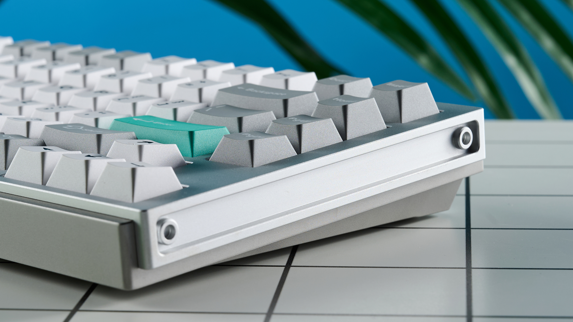 צילום של מקלדת Lemokey L1