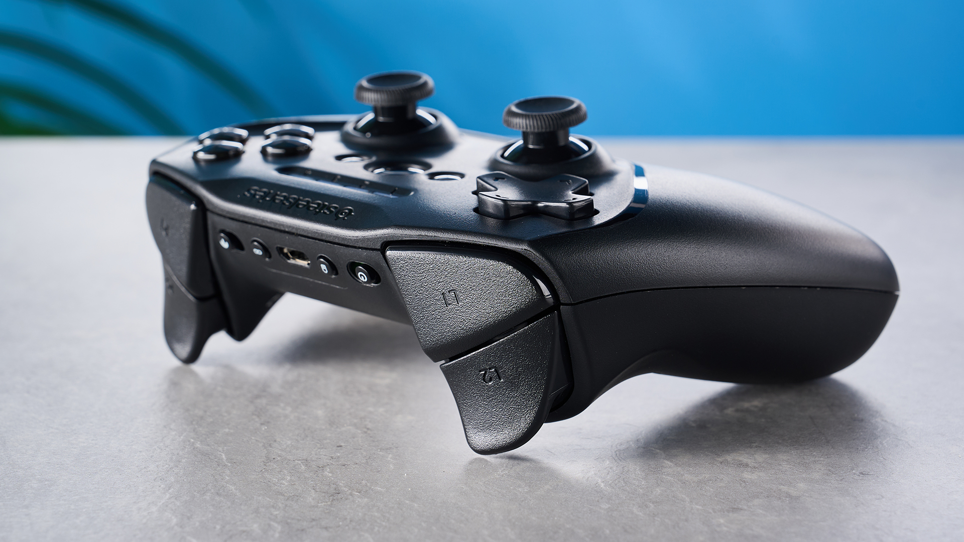 צילום של בקר SteelSeries Stratus Duo