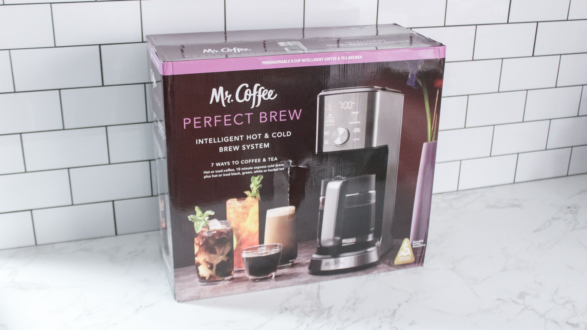 Mr. Coffee Perfect Brew מכונת קפה בקופסת הקרטון שלה 