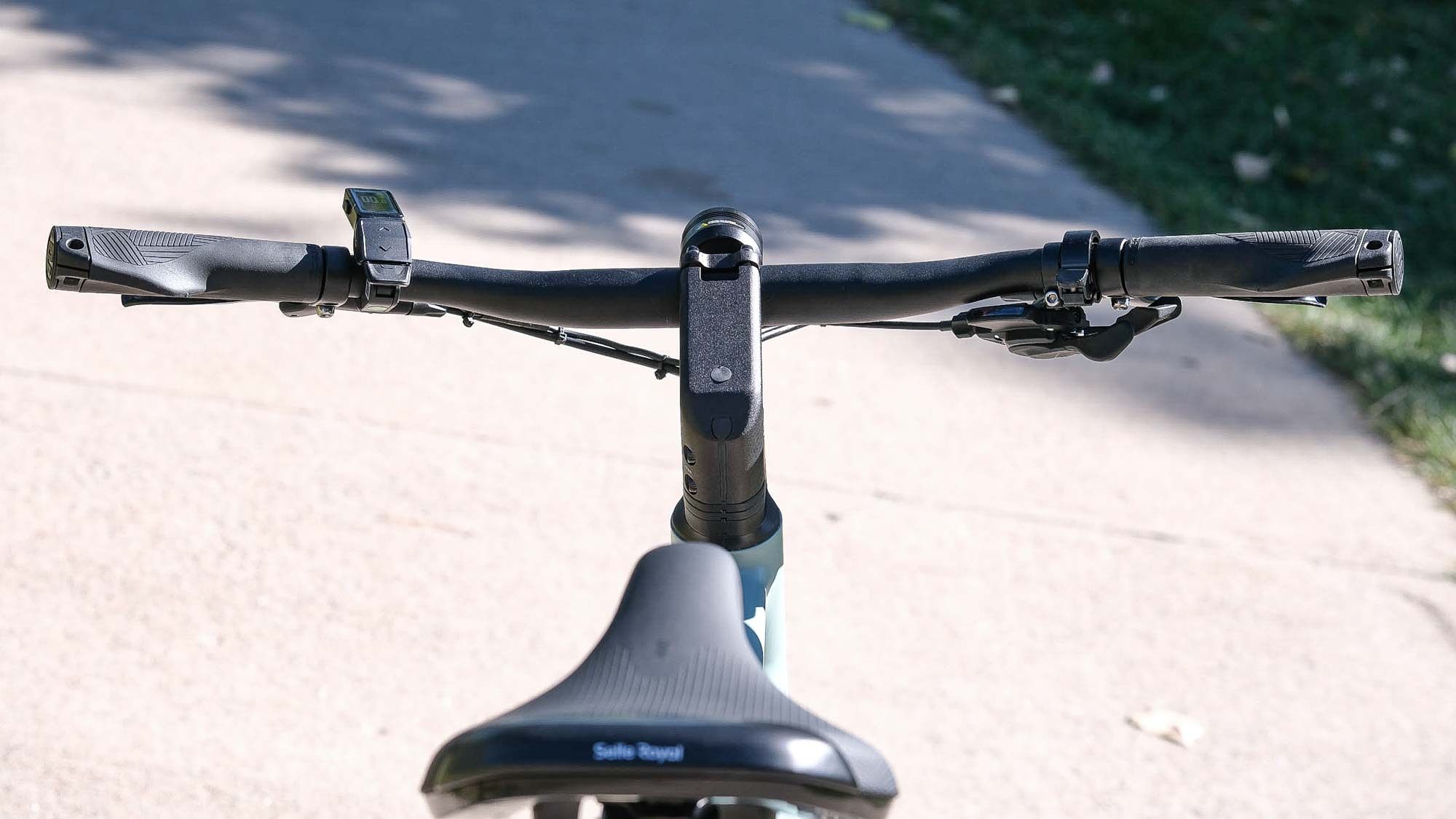 כידון אופניים חשמליים Ride1Up Roadster V3