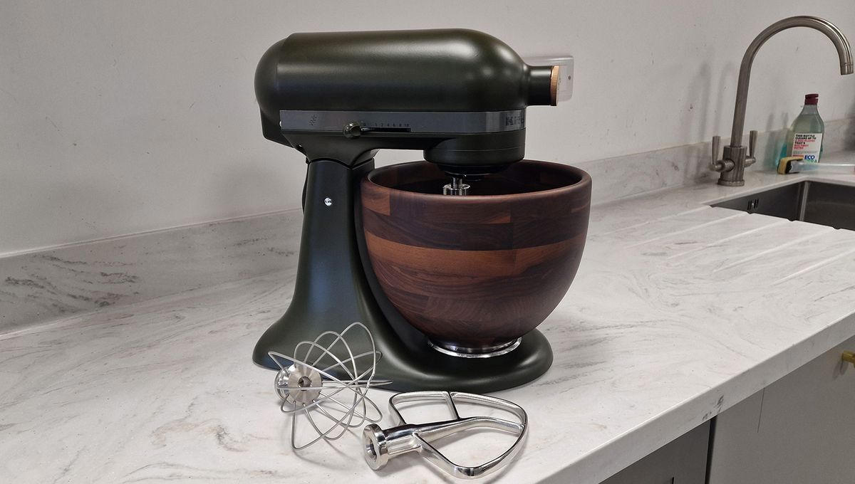 KitchenAid Evergreen stand mixer