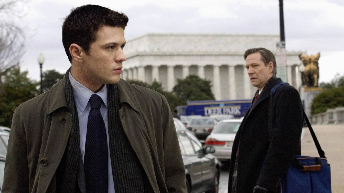 (L-R) Ryan Phillippe as Eric O'Neill and Chris Cooper as Robert Hanssen in "Breach"