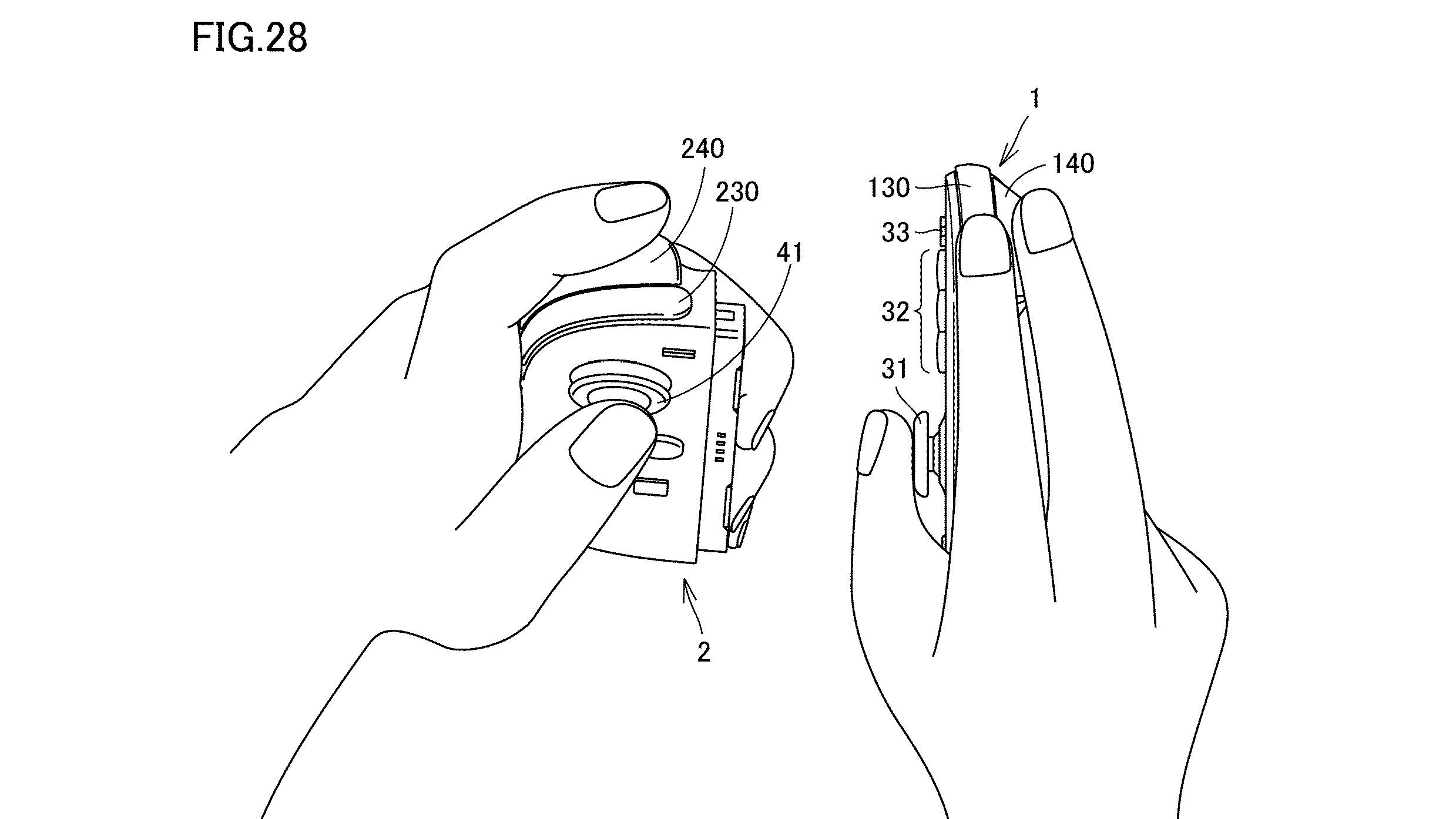 צילום מסך של נינטנדו מתג 2 פטנט Joy-Con עם הידיים בשני הבקרים 