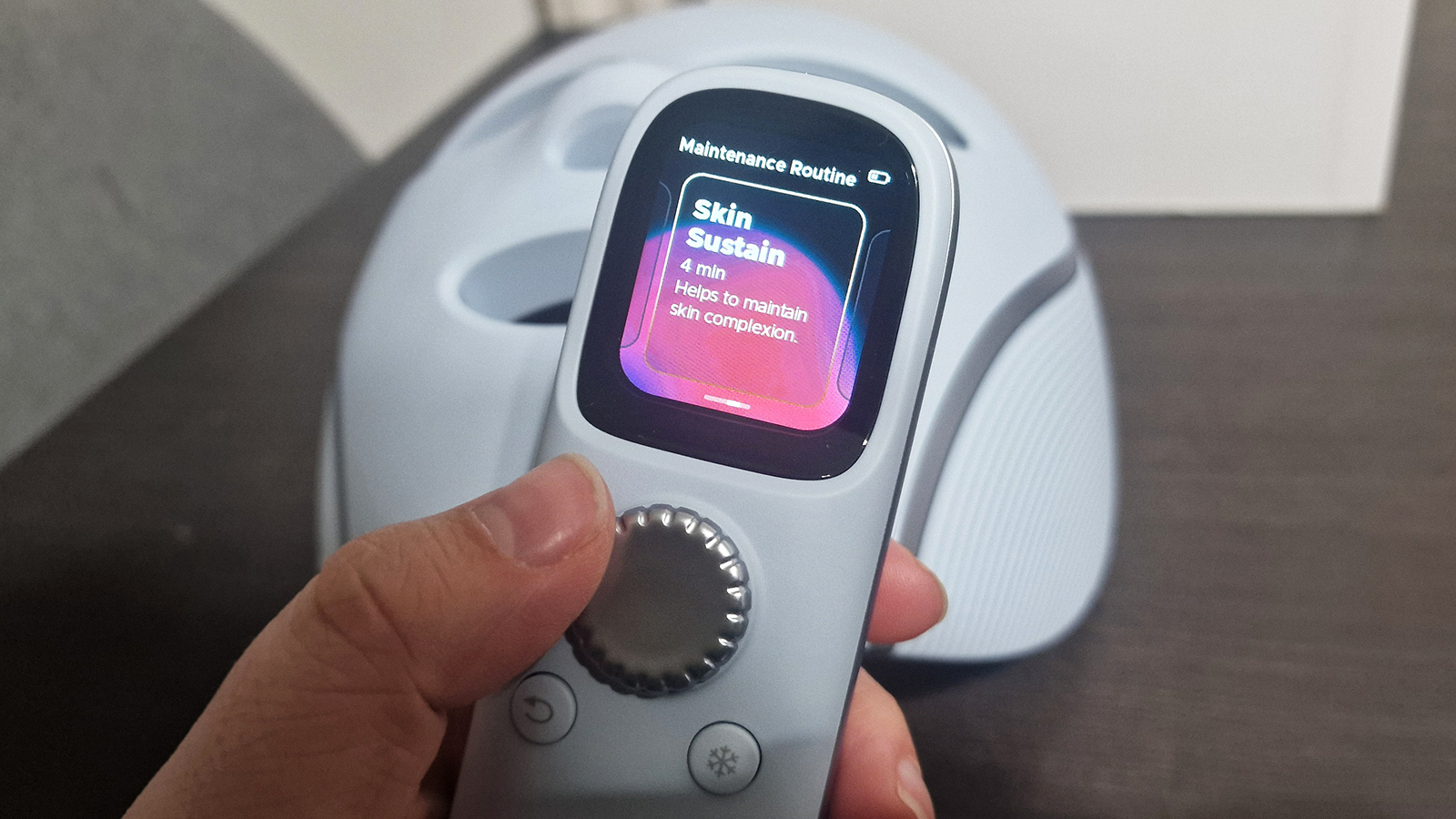 כריש קריוגלו נבדק על ידי מילי פנדר