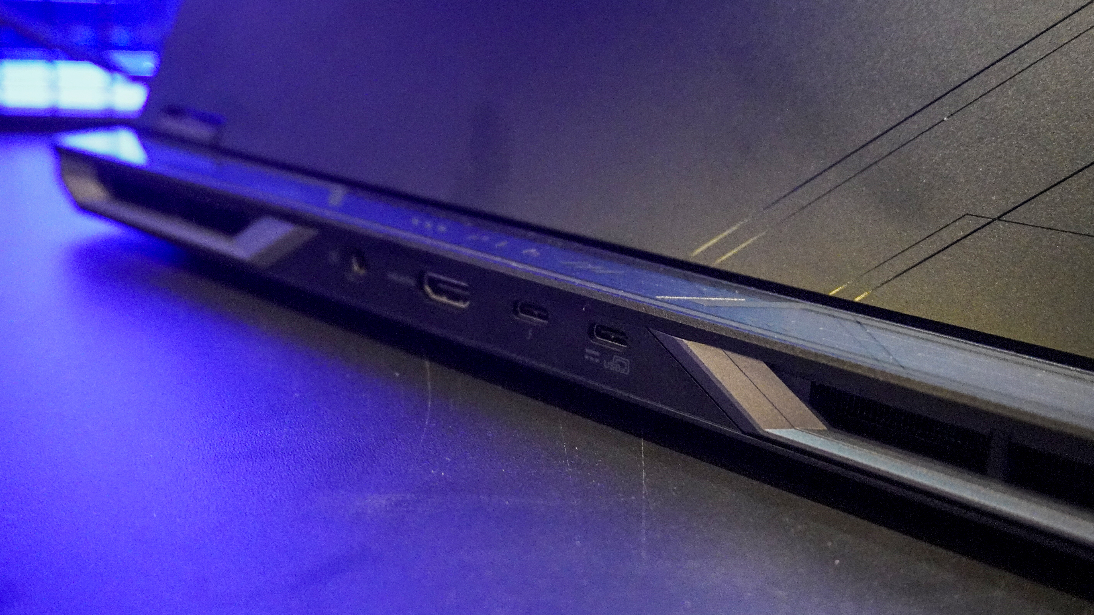 טורף Acer Helios Neo 16 AI