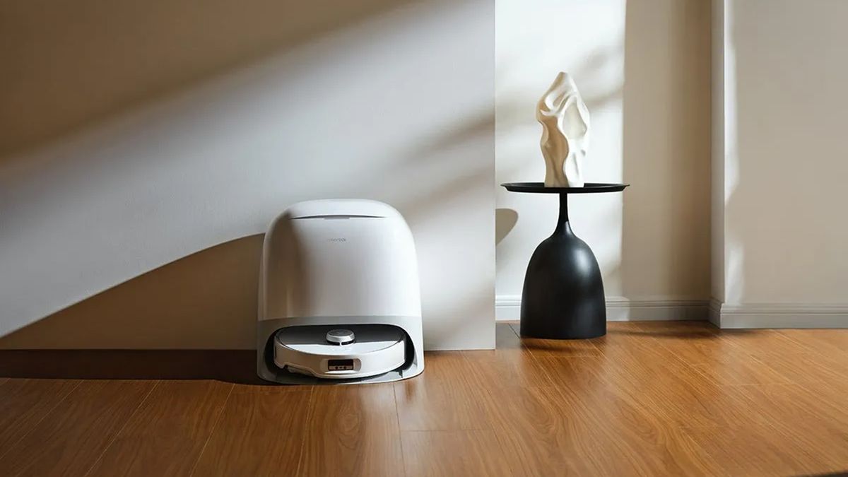 Roborock Qrevo Curv review: Smart and stylish


By

Christian de Looper 

published 12 February 25



The Roborock Qrevo Curv robot vacuum and mop is very capable, but it’s also very expensive.