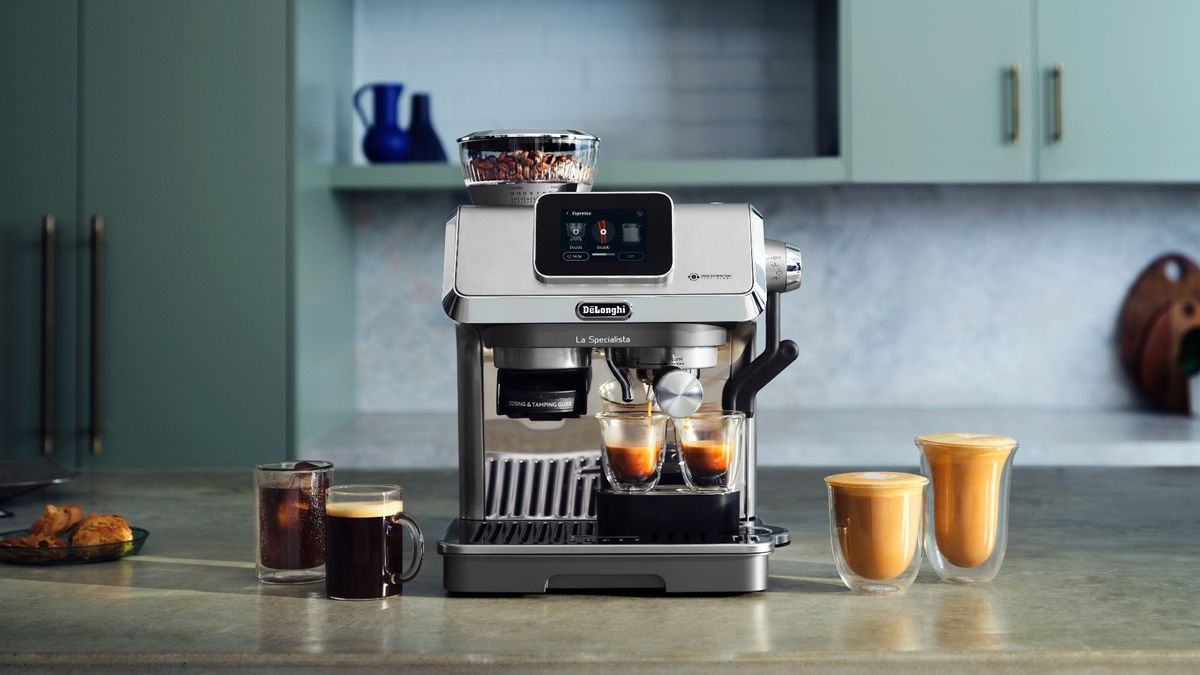 De'longhi פשוט הפיל מכונת קפה חדשה שמבשלת אספרסו אפוס - במחיר מדהים