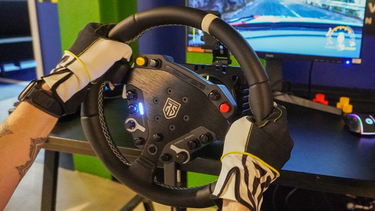 בדיוק בדקתי את אסדת RS Pure Racing של Nacon Revosim RS Pure-זה מרגיש כמו FanAtec עבור חלק מהמחיר של ג'ייסון אנגליה שפורסם ב- 10 במרץ, טרם דירג את ה- Nacon Revosim Rs Pure נראה כי הוא אחד העסקות הטובות ביותר במירוץ SIM-אריזת איזון כמעט מושלם של ביצועי מירוץ וביצועי מירוץ ואיכות בנייה מובחרת במחיר סביר.
