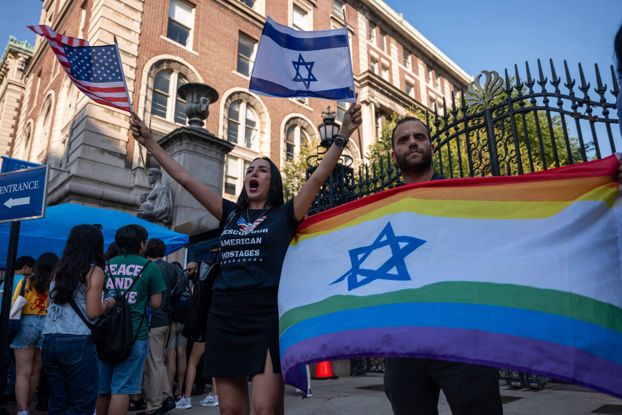 קבוצות יהודיות התכוונו לקולומביה גראד מחמוד חליל - ואז אייס עצר לו הודעה מהמו"ל והמנכ"ל שלנו רחל פישמן פדרסן