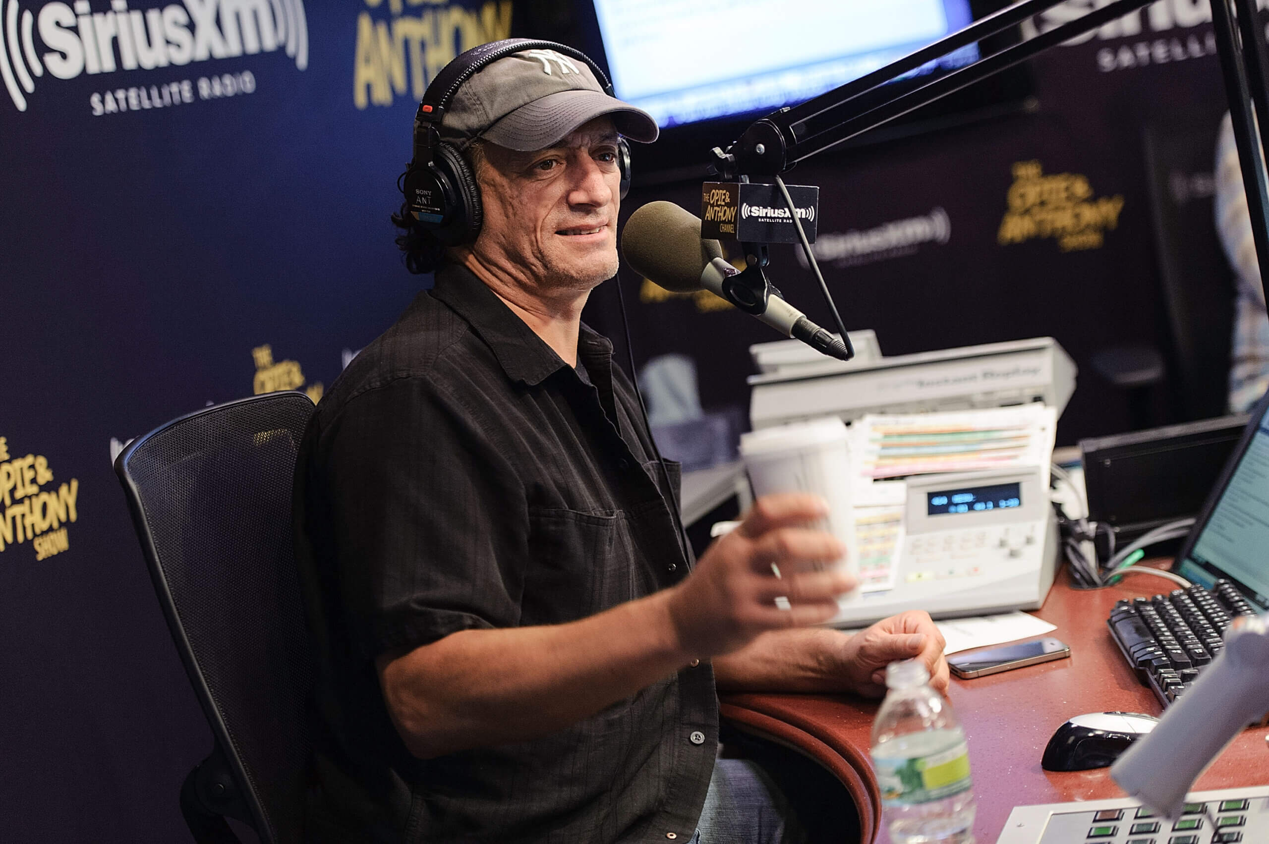 מארח הרדיו האנטישמי והגזעני חוזר לאוויר, 11 שנים לאחר שפוטר בגלל טירדה הודעה מהמפרסם והמנכ"ל שלנו רייצ'ל פישמן פדרסן