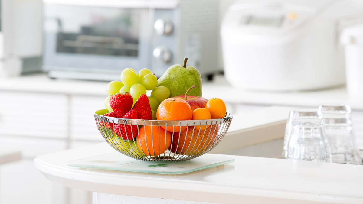 Fruit,Basket,In,Bright,Kitchen