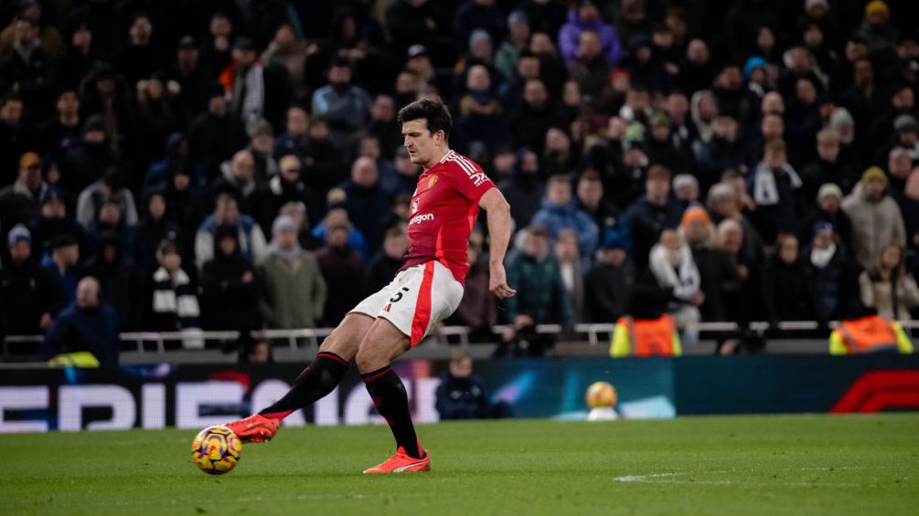 Man utd מול Arsenal זרם חי: איך לצפות במשחק הפרמייר ליג ברשת