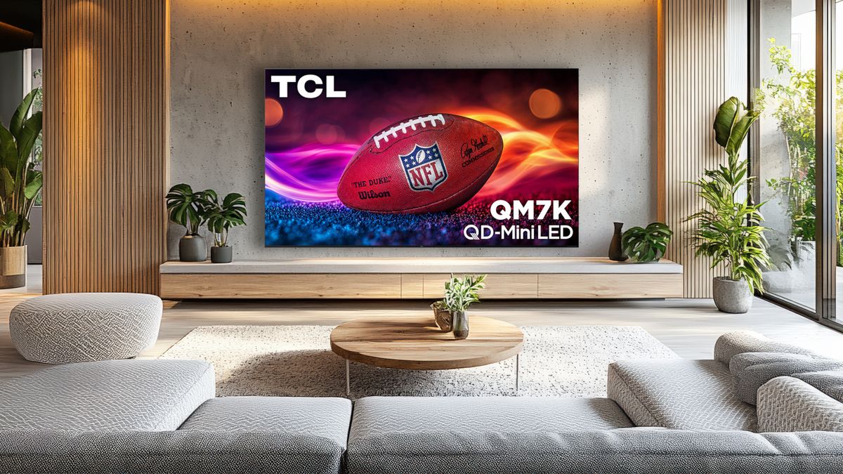 TCL QM7K lifestyle
