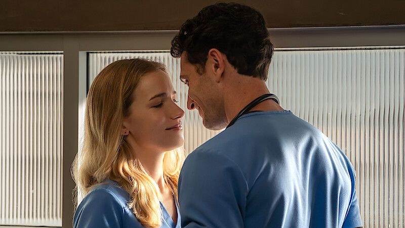 עשרת המופעים המובילים של נטפליקס - הנה 3 השווים צופים עכשיו