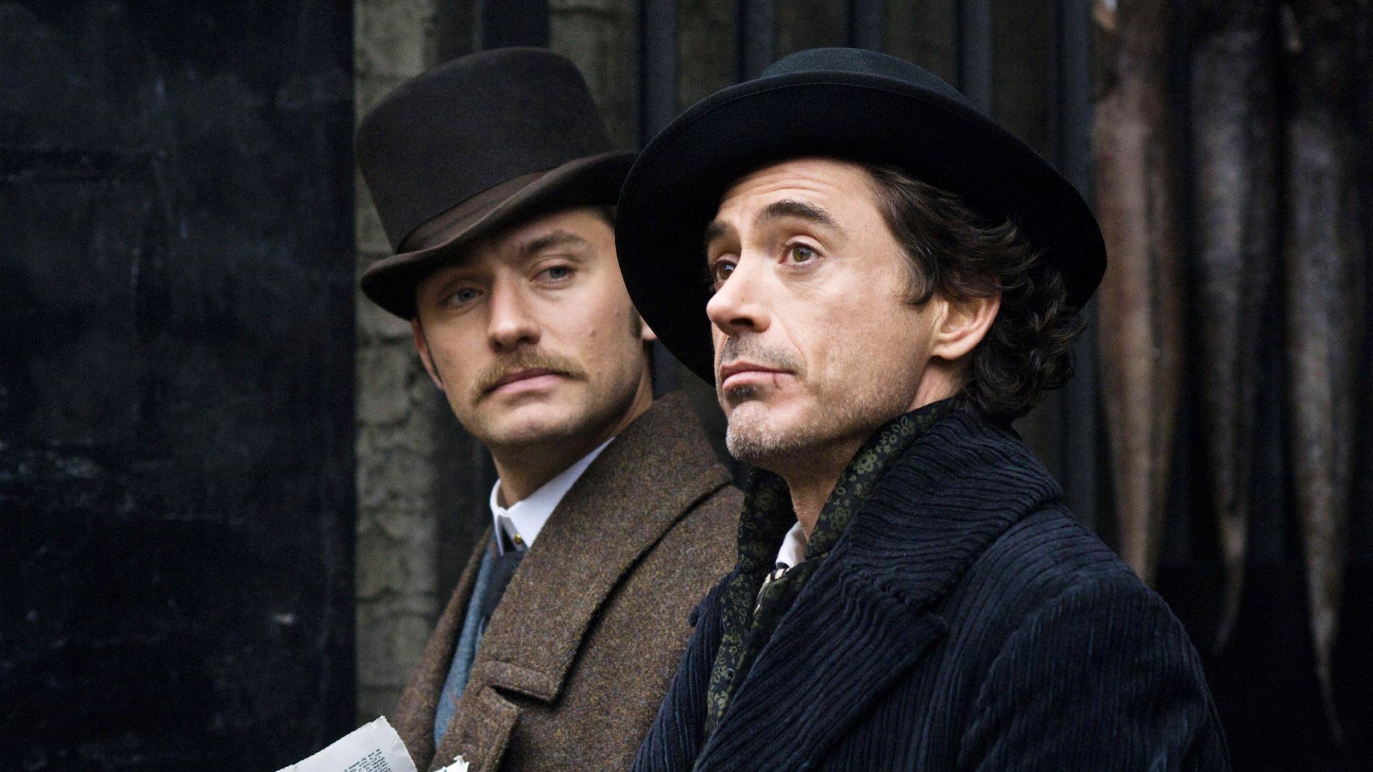 Jude Law and Robert Downey Jr in Sherlock Holmes