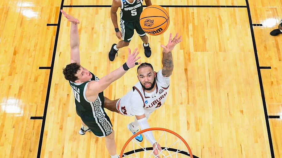 Auburn vs Florida זרם חי: איך לצפות במשחק טירוף מרץ באינטרנט, ערוץ טלוויזיה, זמן התחלה