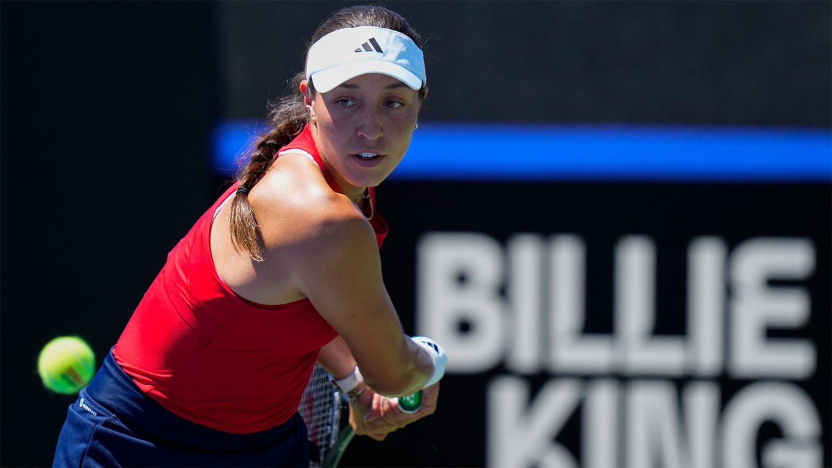 Jessica Pegula of the USA hits a backhand in a 2024 Billie Jean King Cup match against Belgium’s Hanne Vandewinkel.