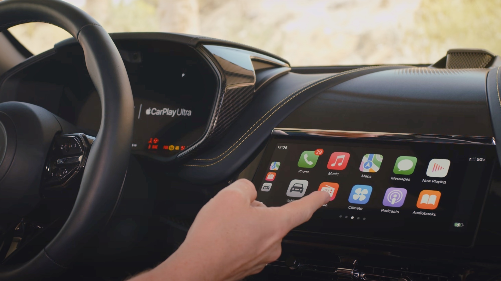 Apple CarPlay Ultra בשימוש