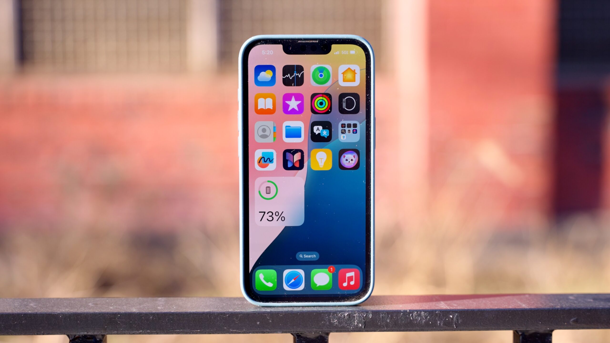 iPhone 16e - Display