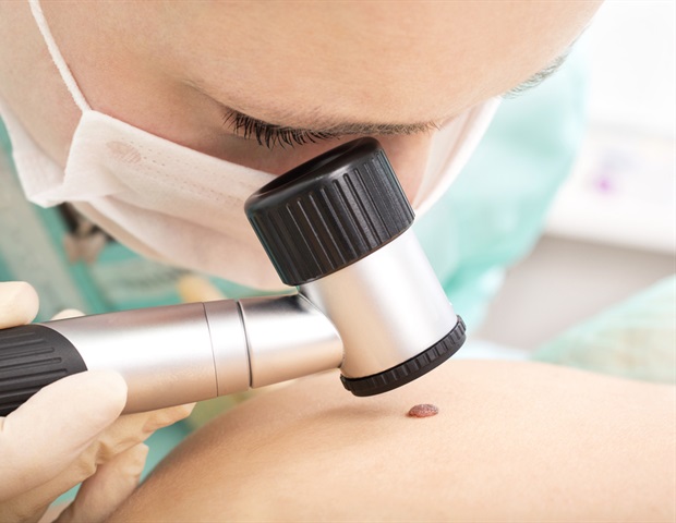 פרופילי מוטציה וקורלציות קליניקופתולוגיות בקרצינומה של תאי קשקשים של הריאה