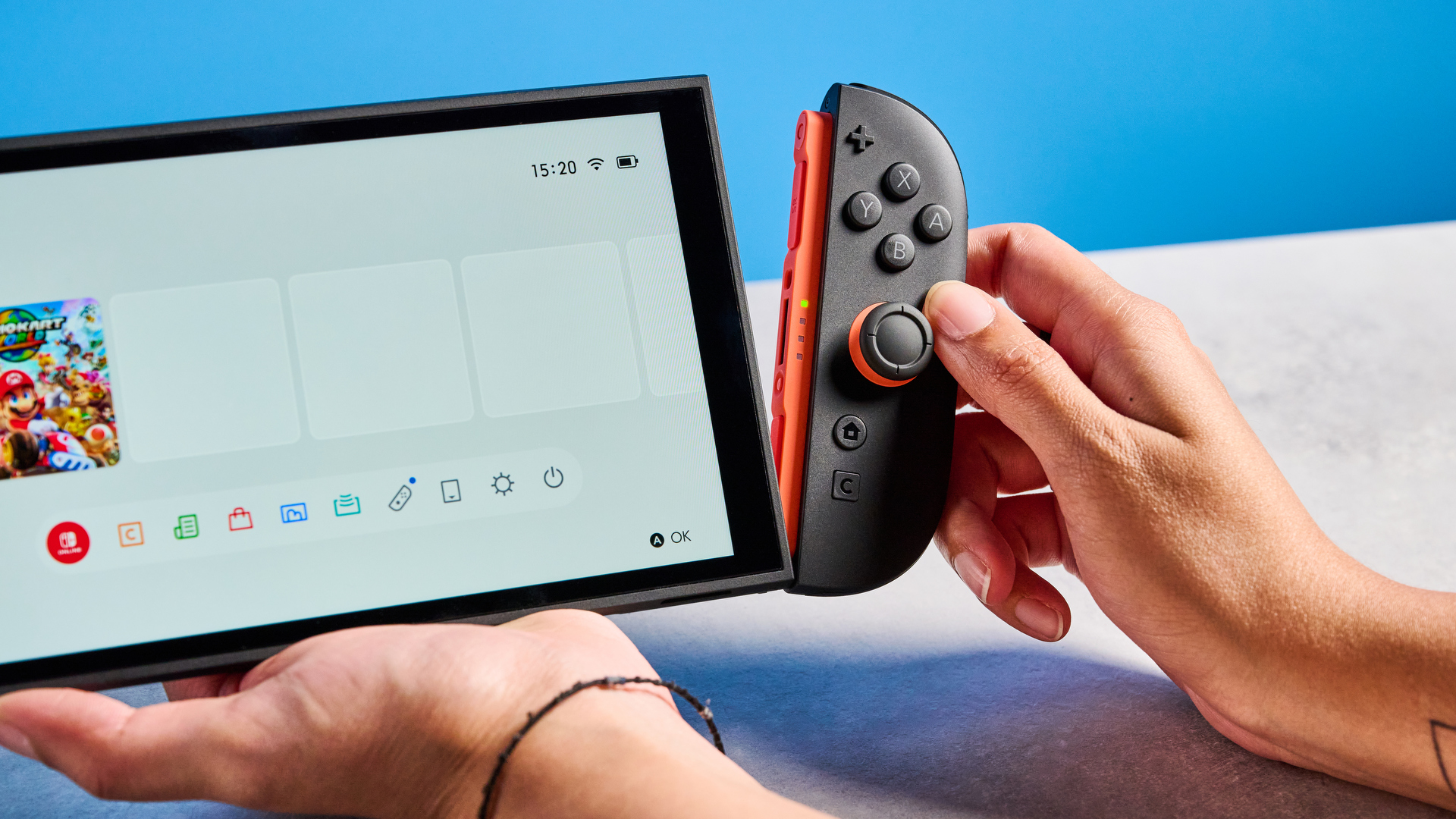 קונסולת כף יד של Nintendo Switch 2
