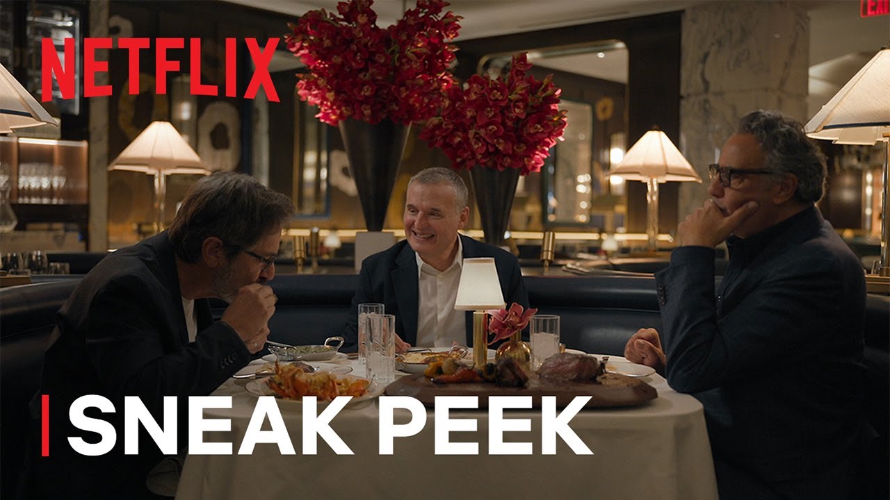 מישהו מאכיל פיל: עונה 8 | הצצה להתגנב | Netflix - YouTube