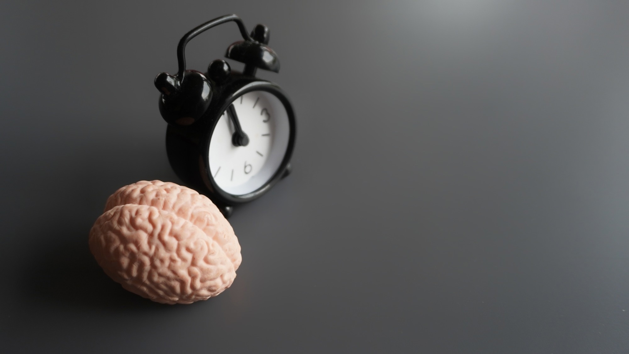 Review: Biological rhythms: Living your life, one half-day at a time. Image Credit: izzuanroslan / Shutterstock
