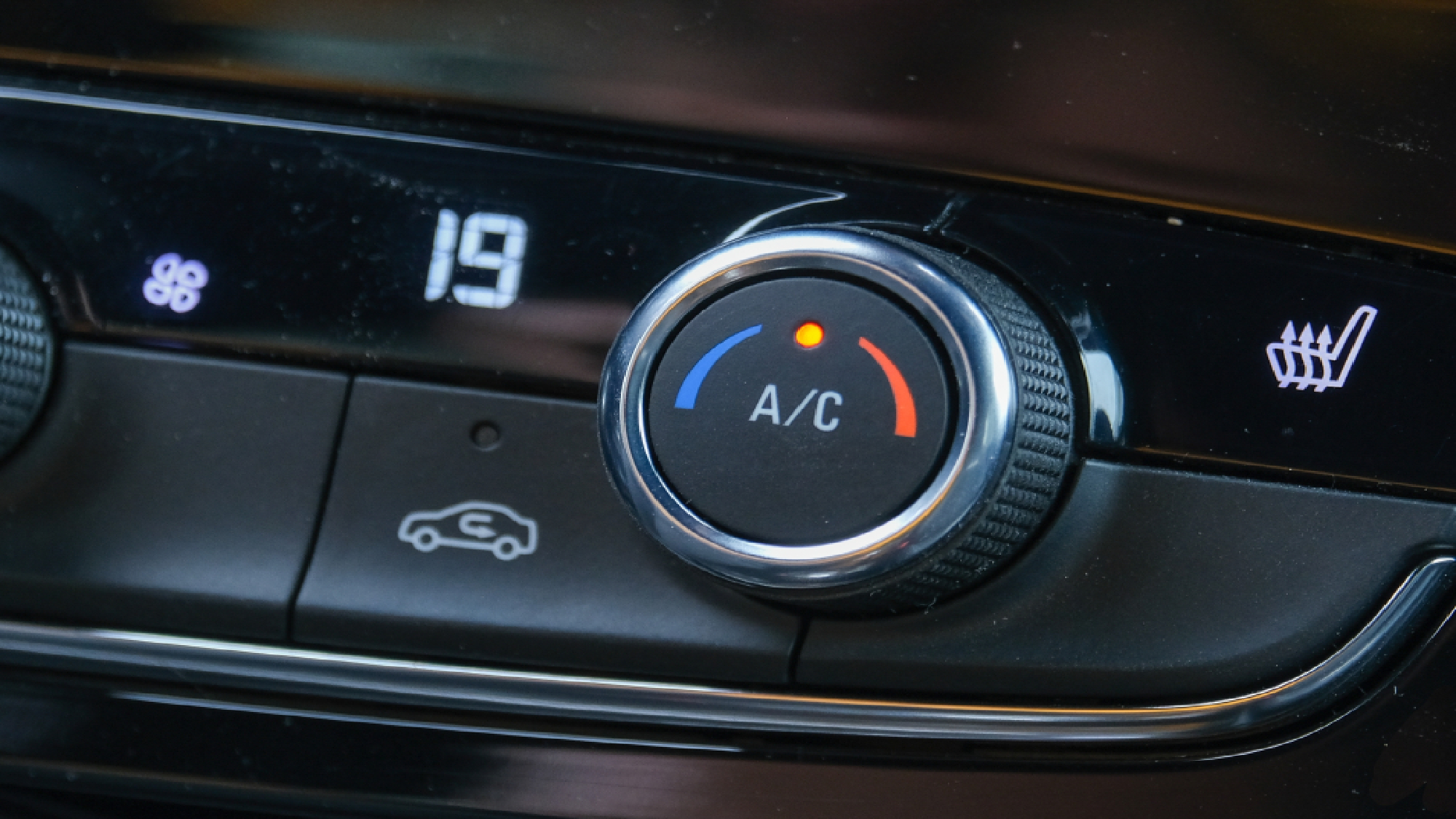 מכונית A/C.
