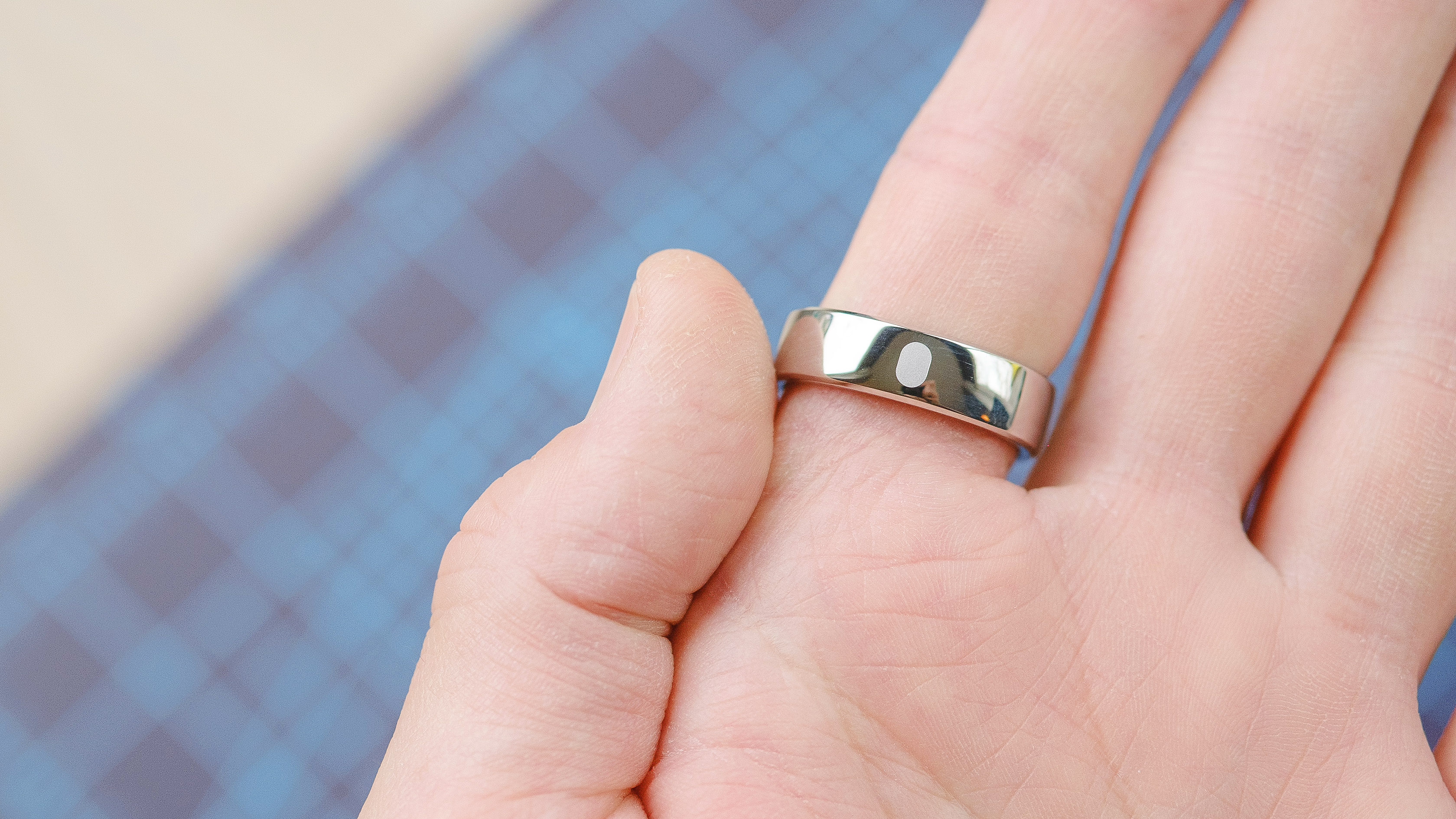 מקרוב את הטבעת החכמה של RingConn Gen 2