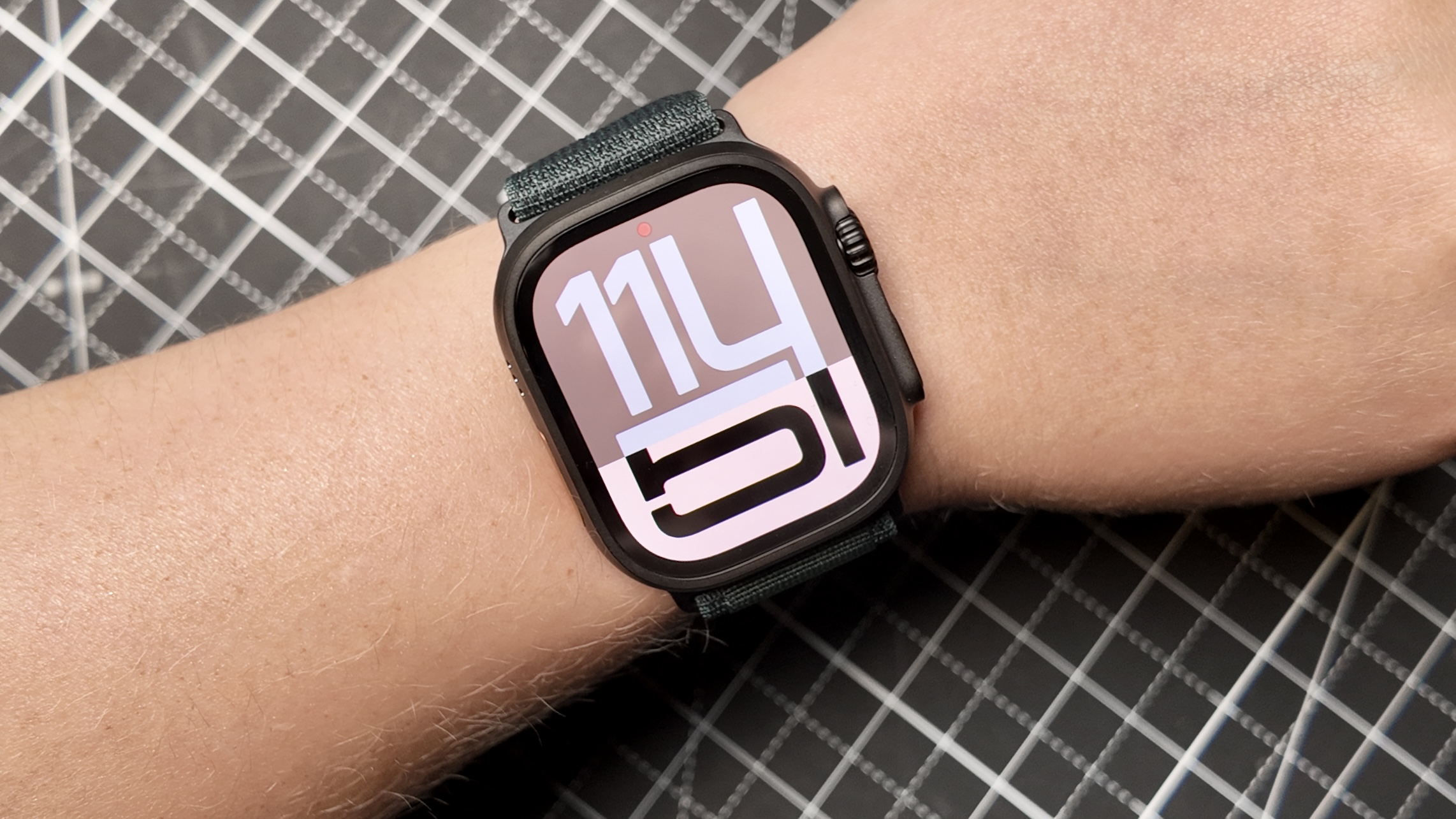 Apple Watch Ultra 2 סאטן שחור