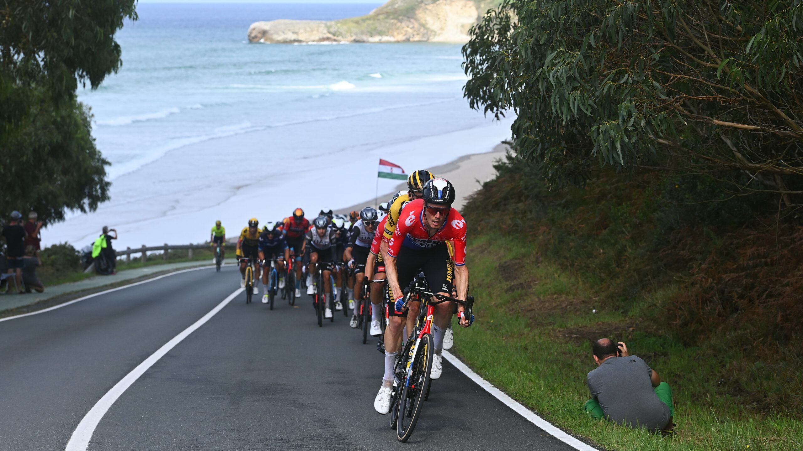 Vuelta a España riding in 2023