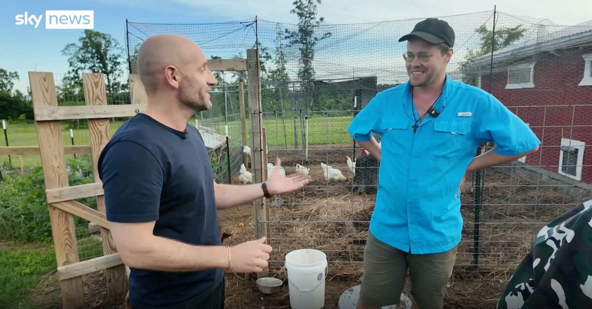 כי לבנים בלבד, אף יהודים לא התירו לקהילה בארקנסו היא חוקית, אומר היועץ המשפטי לממשלה של המדינה. אֵיך?