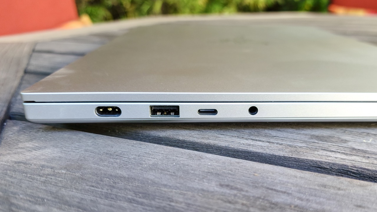 נמלים להב Razer 14 (2025)