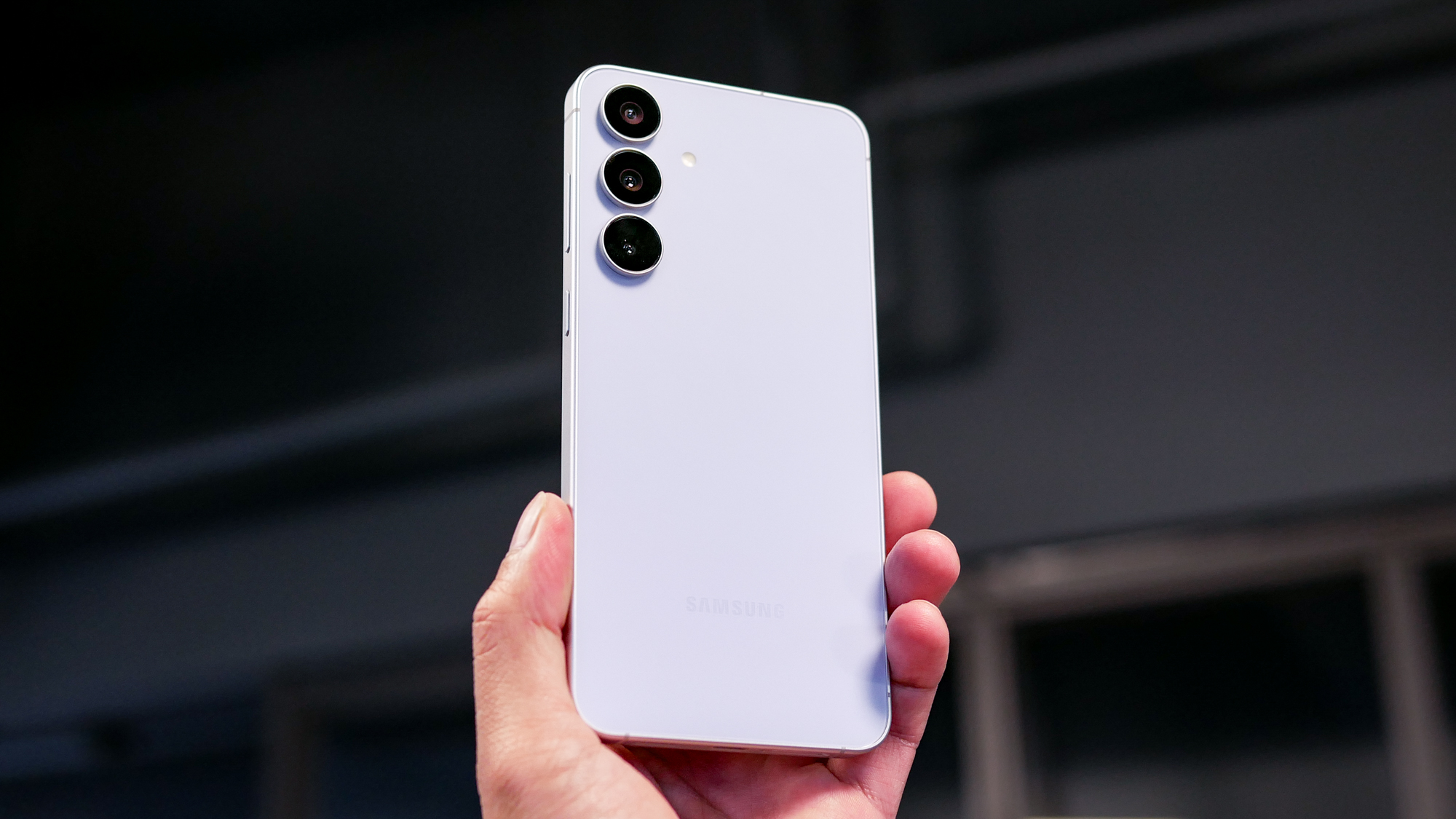 samsung galaxy s25 fe held in hand