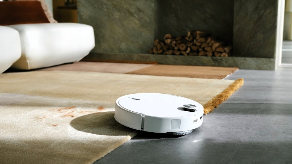 Roborock Qrevo Curv 2 Pro מעבר בין שטיח לרצפה קשה