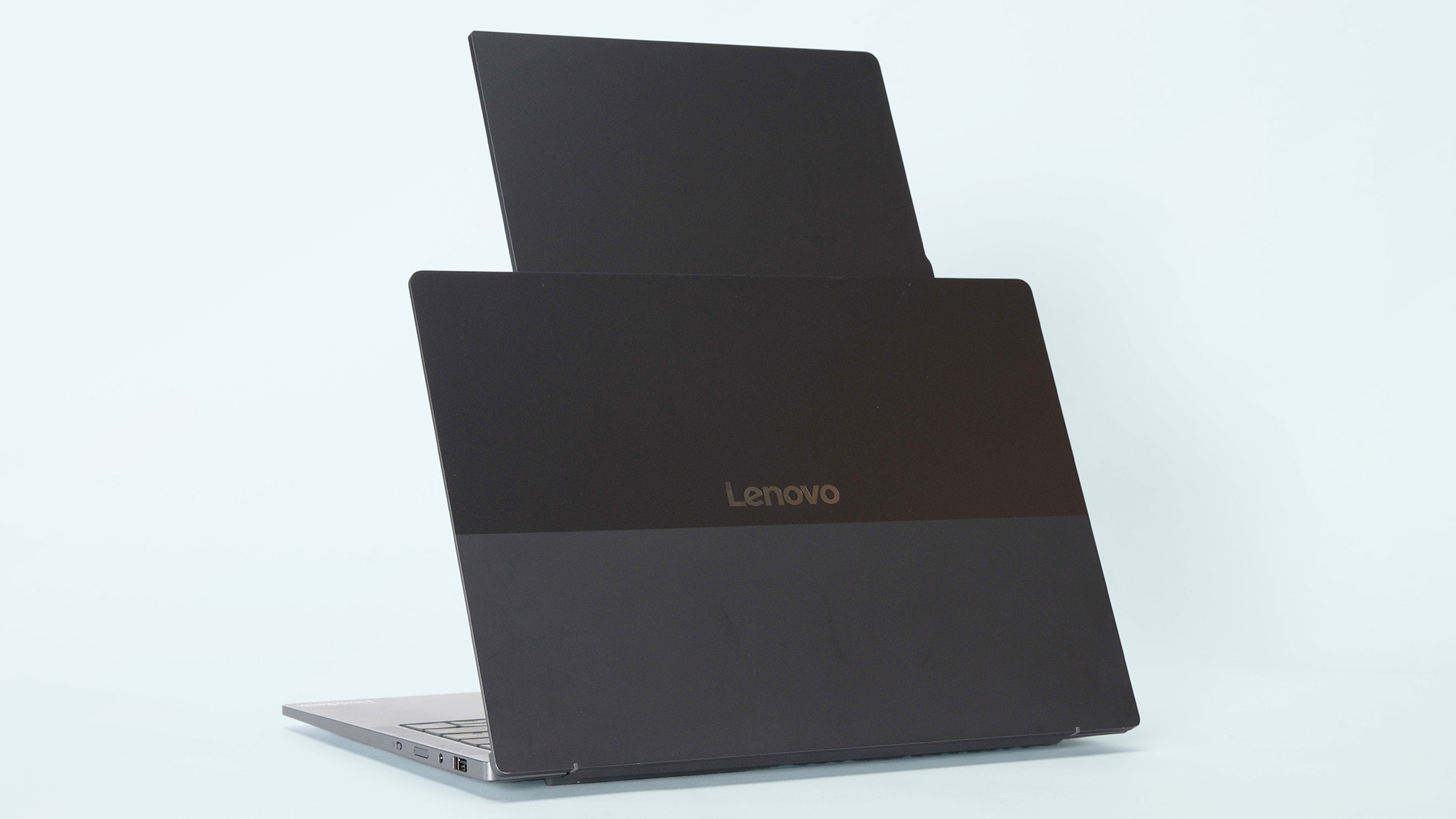 Project Pivo Thinkbook Concept